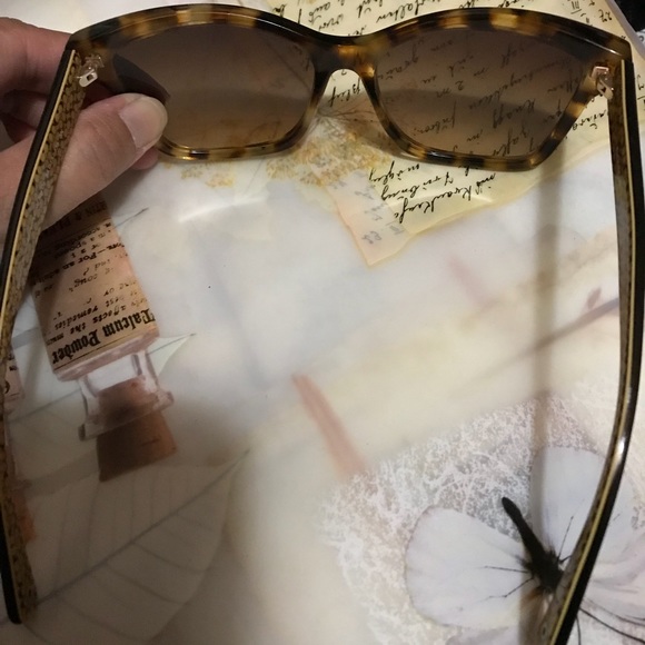 Beautiful Coach sunglasses😉💥 - Picture 4 of 5